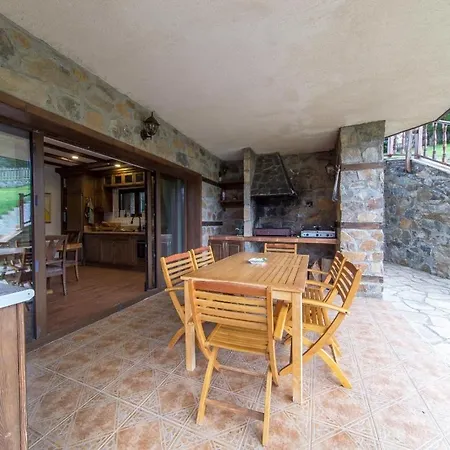 Vilă Stoykite-pamporovo Nature Retreat